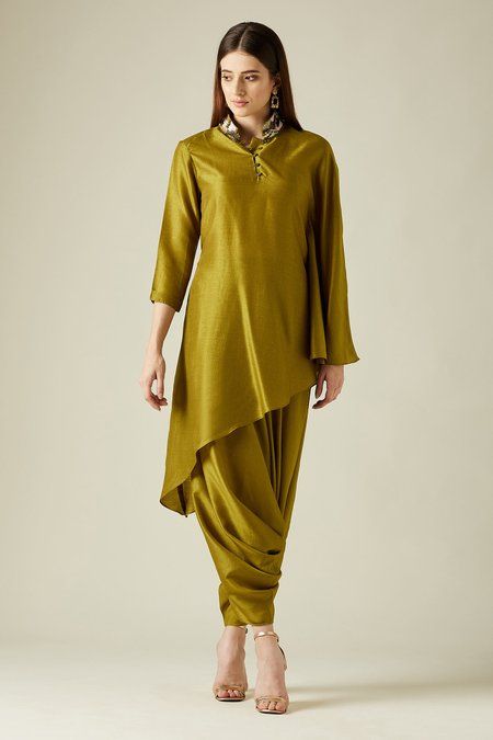 Buy Aakaar Green Matka Silk Asymmetric Tunic And Draped Pant Set Online | Aza Fashions Tunic With Pants, Asymmetric Tunic, Stylish Kurtis Design, Drape Pants, Coord Sets, Silk Kurti, Punjabi Outfits, Tunic Designs, Salwar Designs