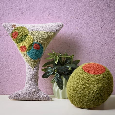 🍸🫒 Shake up your decor with these brand new Martini and Olive cushions! 🍸✨ It's happy hour all day long when you pre-order and be the first to add these quirky chic accessories to your space! 🛋️💫 #homedecorideas #homedecor #homedecorinspo #homedecorating #homedecoration #homedecorlovers #HomeDecorFinds #martini #olive Olive Cushions, Arizona Apartment, Room Gadgets, Martini Olive, The Meg, Cocktail Theme, Classic Martini, Hooked Pillow, Kitchen Rugs And Mats