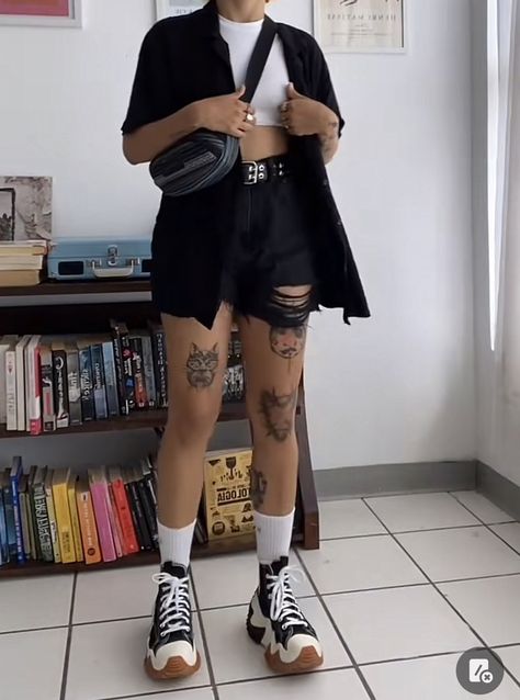 Alternative Festival Outfit Plus Size, Hot Summer Aesthetic Outfits, Goth Sneakers Outfit, Alternative Indie Concert Outfit, Summer Goth Outfits Women, Summer Outfits Goth Grunge, Summer Festival Outfit Ideas Black Women, Emo Festival Outfit Summer, Alt Summer Outfits Plus Size