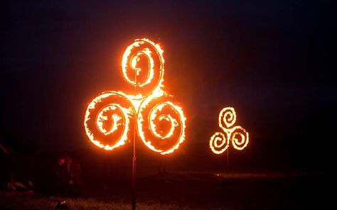 Celtic Paganism, Pagan Holidays, Ancient Irish, Profile Instagram, Irish Festival, Celtic Festival, Irish Mythology, Fire Festival, Fire Element