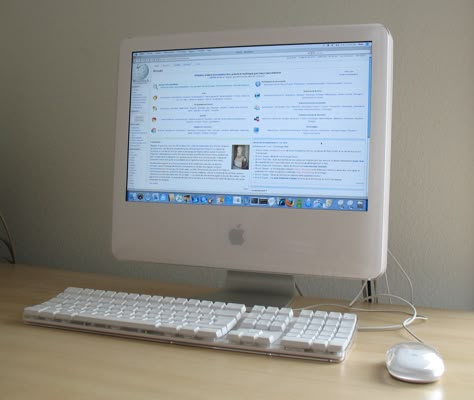 Imac G5 20" 1st Generation: This was me & Nicole's 1st major purchase together as a couple. Beautiful machine. We loved it! The 1st generation did not have the internal isight camera. You mounted it on top. Very funny. Imac G5, Imac G3, Apple Macintosh, Old Tech, Computer History, Retro Tech, Apple Technology, Retro Gadgets, Frutiger Aero