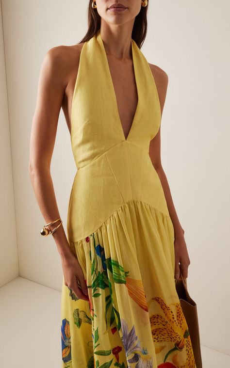 Island Wedding Guest Dress, Resort Chic Attire, Yellow Summer Dresses, Flowy Outfits, Linen Gown, Yellow Dahlia, Haldi Outfits, Dress Code Wedding, Halter Gown