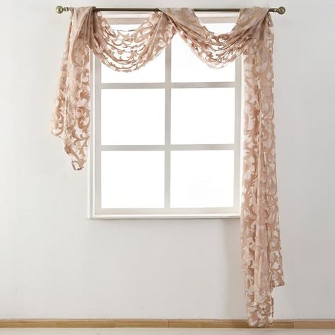 Balloon valance