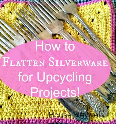 How To Flatten Spoons, How To Flatten A Spoon, How To Bend Silverware, Upcycling Silverware, Silverware Windchimes Diy, Repurpose Silverware, Silverware Windchimes, Flatware Crafts, Recycled Silverware