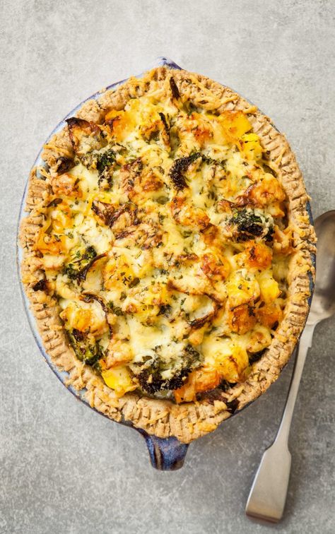 Homity Pie, Hairy Bikers Recipes, Vegetarian Pie, Savoury Tarts, Vegetable Pie, Savoury Pies, Vegetarian Mains, Veggie Meals, Savory Pies