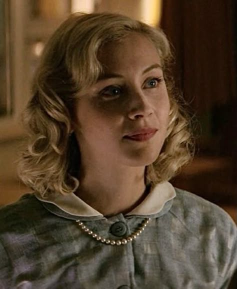 Sarah Gadon Narcissa, Brianna Asthetic, 11 22 63, Noble House Of Black, Narcissa Black, Narcissa Malfoy, Dracula Untold, Ancient House, Sarah Lynn