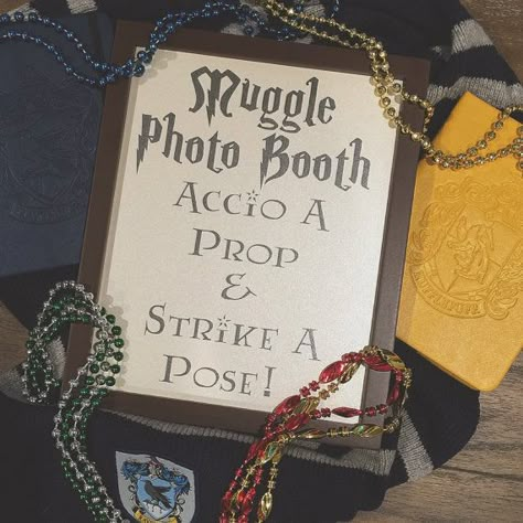 Small Harry Potter Wedding Ideas, Harry Potter Fall Wedding, Harry Potter Wedding Table Decorations, Harry Potter Wedding Centerpieces, Harry Potter Wedding Reception, Harry Potter Bridal Shower Ideas, Harry Potter Photo Booth, Bridal Shower Photo Booth Props, Harry Potter Theme Wedding