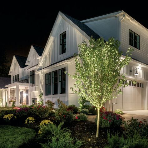 7 Outdoor Lighting Tips to Best Illuminate Your Space | Blog | brick&batten Landscape Lighting Ideas Front Yards, Front Yard Lighting, Exterior House Lights, Farmhouse Outdoor Lighting, Hardscape Lighting, House Lighting Outdoor, Lighting Restaurant, Outside Lighting, Restaurant Outdoor