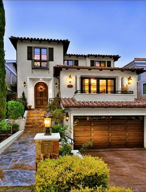 Spanish Style Home Plans Layout, Small Spanish Colonial House, Mexican House Layout, Small Spanish House Exterior, Spanish Bloxburg House, Medditeranean Style Home Exterior, Mexican Colonial House, Spanish Villa Kitchen, Small Hacienda Style Homes