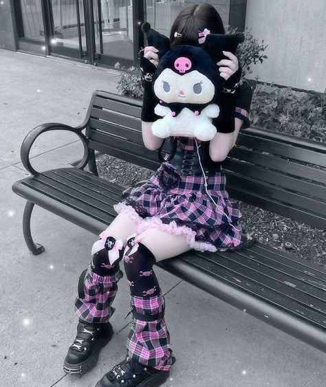 Kuromi Aesthetic Outfit, Kuromi Cosplay, Kuromi Room, Kuromi Outfit, Kuromi Stuff, Kuromi Aesthetic, Kuromi Clothes, Sanrio Outfits, Princess Peach Cosplay