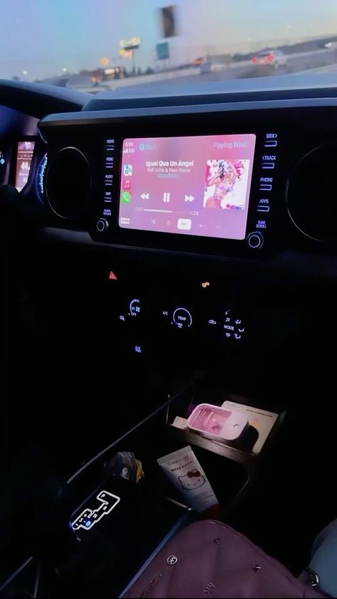 Car 0.5 Pics, Cute Lifestyle Aesthetic, Pink Spotify, Pretty Lifestyle, Images Hello Kitty, Dump Ideas, Pretty Pink Princess, Pink Lifestyle, Girly Car