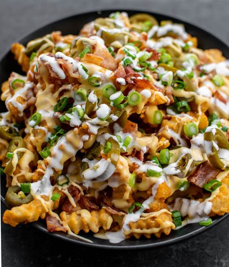 Easy Loaded Bacon Cheese Fries Hot Dog Pasta, Loaded Fries Recipe, Bacon Cheese Fries, Warm Appetizers, Pasta Ideas, Seasoned Fries, Flavorful Meals, Hot Appetizers, Loaded Fries