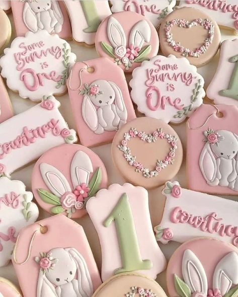 BasicWhiteBatchCookieCo (@basicwhitebatchcookieco) • Instagram photos and videos Somebunny Is One Cookies, Easter Birthday Cookies, Some Bunny Is Turning One Cookies, Bunny Baby Shower Cookies, Bunny Birthday Cookies, Some Bunny Is One Cookies, First Birthday Bunny Theme, Bunny Cookies Decorated, Bunny Sugar Cookies