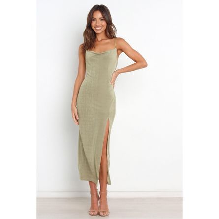 Summer Wedding Guests, Bodycon Style, Wedding Guest Outfits, Guest Attire, Usa Dresses, Dresses By Length, Bodycon Fashion, Strapless Tops, Cowl Neckline