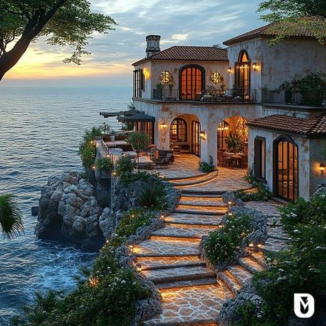 Italian Villa By The Sea, Italian Villa Mansion, Italian Style Architecture, Italian House Architecture, Houses By The Ocean, Dream House Mediterranean, Amalfi Coast Architecture, Medditeranean Villa, Italian Houses Aesthetic