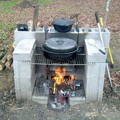 Cinder Block Fire Pit, Diy Outdoor Fireplace, Cinder Blocks, Outdoor Stove, Outdoor Oven, Mother Earth News, Rocket Stoves, Cinder Block, Diy Fireplace