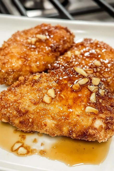 Crispy Honey Garlic Chicken Honey Fried Chicken Recipe, Crispy Honey Garlic Chicken, Baked Honey Garlic Chicken, Honey Fried Chicken, Dinner For Family, Meal Planning Menus, Honey Garlic Sauce, Fried Chicken Recipe, Crowd Pleasing Recipes