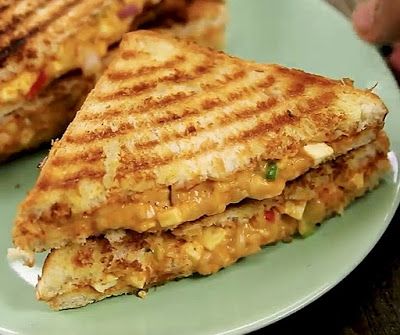 How to make tandoori grilled sandwich Paneer Tikka Sandwich, Paneer Sandwich Recipe, Tikka Sandwich, Grill Night, Easy Toast, Paneer Sandwich, Egg Bhurji, Grilled Paneer, Simple Vegetarian Recipes