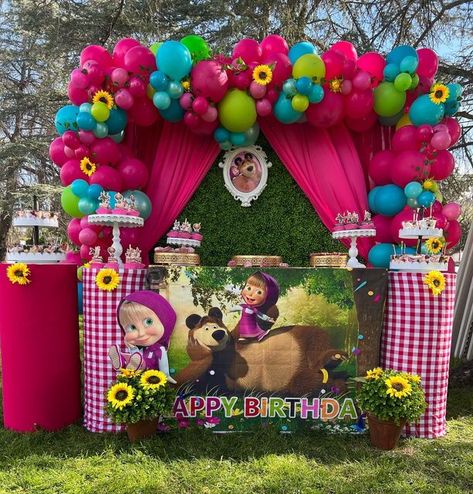 Padi’s Party Supplies on Instagram: "Masha and bear 🐻 birthday celebration with balloons decorations 🌺masha and Bear balloons 🌸#mashaandthebear #mashaandthebearparty #mashaandbearballoons #northdrige #northhollywood #sanfernandovalley" Masha And Bear Theme Party, Masha And Bear Birthday Decorations, Masha And The Bear Party Ideas Birthdays, Masha And The Bear Party Decoration, Masha Birthday Party Decoration, Masha And The Bear Party Ideas, Masha And Bear, Balloons Backdrop, Bear Birthday Party