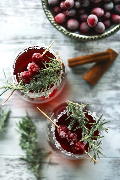 Winter Solstice Cocktail with Rosemary & Cranberry - Moody Moons Solstice Dinner Party, Winter Solstice Dinner, Sugared Rosemary, Winter Solstice Decorations, Yule Party, Solstice Decorations, Solstice Dinner, Winter Solstice Party, Solstice Wedding