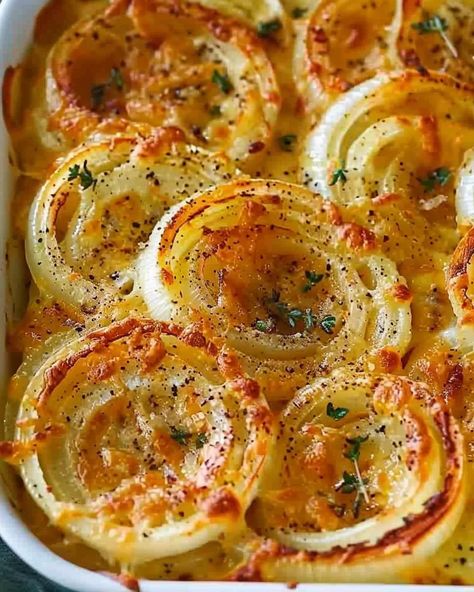 Tennessee Onions (Better than Onion rings) Tennessee Onions, Onion Casserole, Baked Onions, Sweet Onions, Roasted Vegetable Recipes, Cheesy Sauce, Onion Recipes, Fool Proof Recipes, Veggie Side Dishes