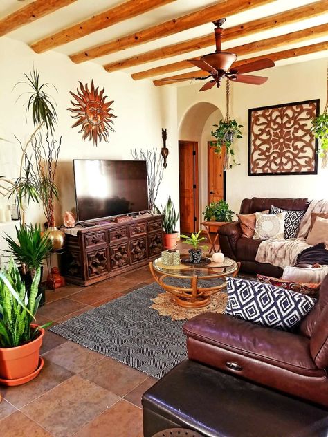 Mexican Themed Living Room, Hacienda Wall Decor, Modern Mexican Boho Decor, Mexican Modern House Living Room, Mexican Style Apartment Decor, Mayan Home Decor, Mexican Hacienda Decor Living Room, Living Room Mexican Style, Hacienda Style Apartment