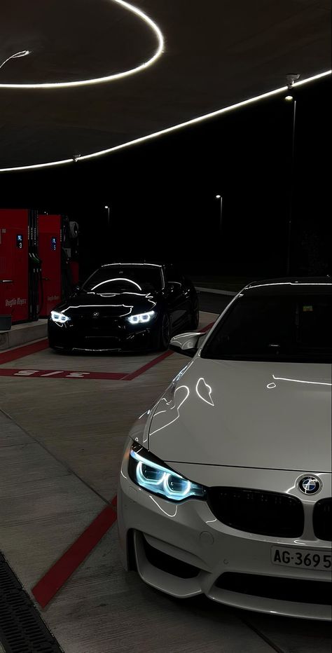 Bmw Astethic, Aesthetic Bmw Wallpaper, Bmw M4 Competition Wallpaper, Bmw M4 Aesthetic, Bmw Aesthetic Wallpaper, Bmw Wallpaper Iphone, Bmw M4 Wallpapers, Bmw Cars Wallpapers, M4 Wallpaper