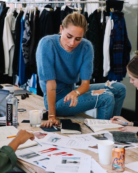 Career Girl Daily, Fashion Dream Job, Fashion Designer Studio, Fashion Jobs, Career Girl, Career Fashion, Girl Boss Style, The Interview, Design Jobs