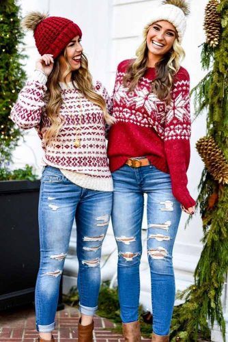 Christmas Sweaters You’ll Totally Want To Wear This Year ★ Veronica Lodge Outfits, Christmas Sweater Outfits, Christmas Outfit Casual, Cute Christmas Outfits, Trendy Christmas Outfits, Halloween Tattoo, Christmas Outfits Women, Christmas Outfit Ideas, Pullover Outfit