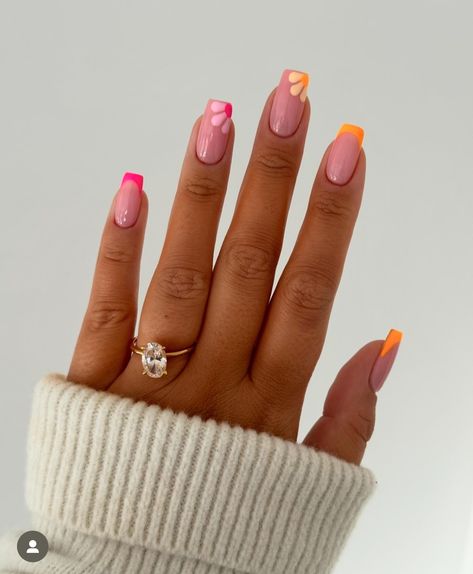 Square Bright Nails, Trendy Summer Nails Square, Square Nail Designs Summer, Light Orange Nails, Orange And Pink Nails, Cruise Nails, Navy And Coral, Square Nail Designs, Light Nails