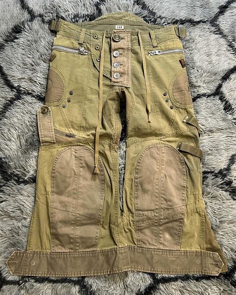 buyselldm | LGB 3/4 Pilot Cropped Pants •Gently Used •Size: 27 •From the Japanese label, Le Grande Bleu. These are the classic LGB pilot pants in 3/4th… | Instagram Baggy Fantasy Pants, Harem Pants Outfit, Japanese Pants, Apparel Design Inspiration, Convertible Pants, Clothing To Make, All The Way Up, Baggy Pant, Best Jeans