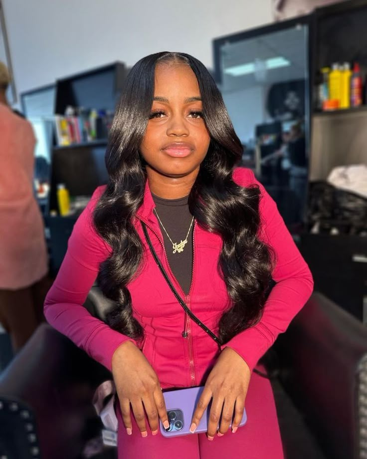 Middle Part Versatile Quick Weave, Sew In With Crimps Middle Part, Middle Part Quick Weave With Curls, Middle Part Quick Weave With Leave Out Curls, Leave Outs Sew In, Middle Part Quick Weave With Edges, Sew In Leave Out Hairstyles, Middle Part Quick Weave Curls, Quick Weave Leave Out