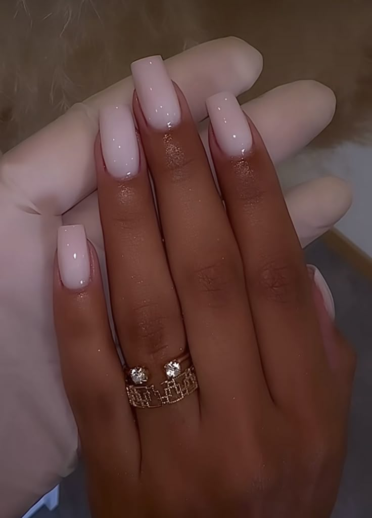 Gel Nails Milky Pink, Classy Rich Nails, Simple Shiny Nails, Elegant Gel X Nails, Classy Pink Nails Design, Kylie Jenner Nails 2024, Soft Pink Square Nails, Sparkly Natural Nails, Nail Inspo Square Simple