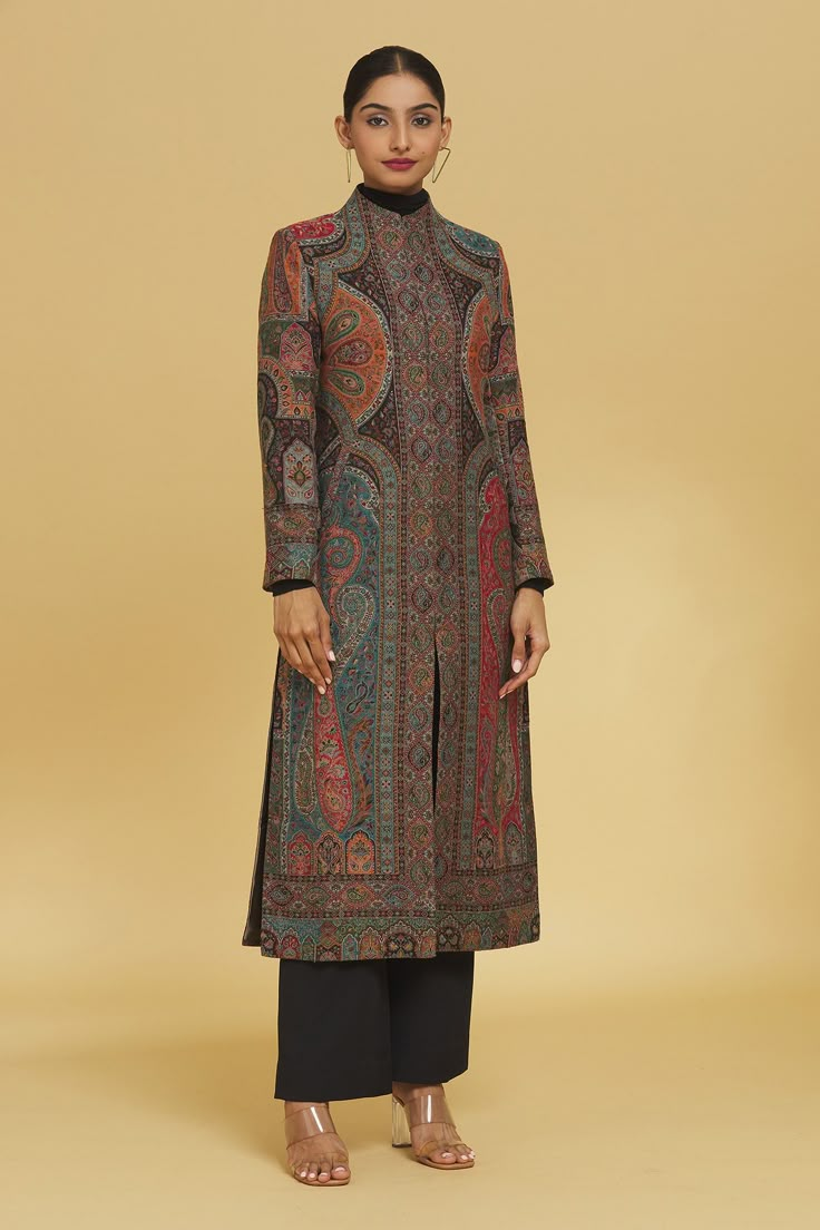 Winter Suits For Women Indian, Aloe Vera Skin Benefits, Priyanka Singh, Suits For Women Indian, Long Kurtas, Chicken Kari, Kurti Pattern, Long Jackets For Women, Pattern Outfits