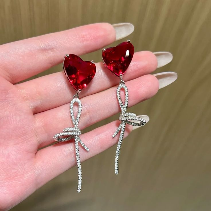 Never Worn, Anti-Allergic Girly Bracelets, Prom Theme, Quince Ideas, Braids For Short Hair, Fire And Ice, Earrings Color, Heart Earrings, Quince, Lady In Red