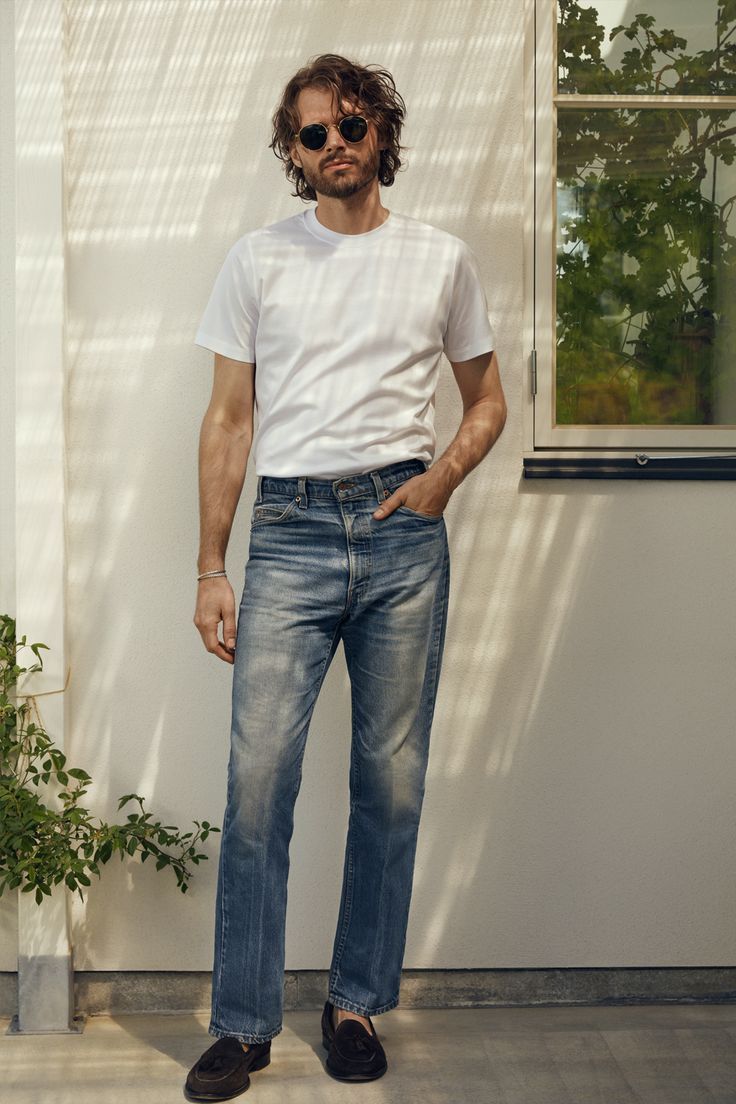 Hickory Stripe Pants Outfit Men, 501 Outfit Man, Classic Americana Style, American Casual Style, Men Old Money, Old Money Outfit Ideas, Men's Denim Style, Minimalist Fashion Men, Old Money Outfit