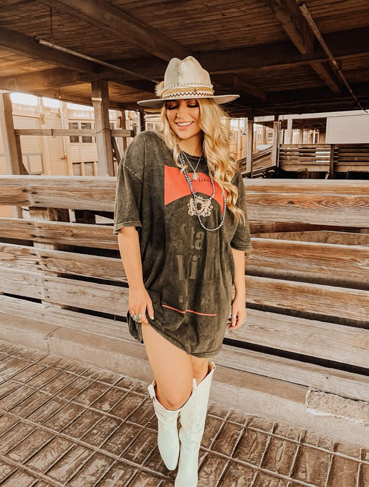 Dress For A Country Concert, Bun B Concert Outfit, Country Rock Concert Outfit Plus Size, Food Truck Festival Outfit, Oversized Tshirt Dress Outfit Western, Duelo Concert Outfit, Cute Nashville Outfits Summer Going Out, T Shirt Dress With Cowgirl Boots, Ashley Mcbryde Concert Outfits