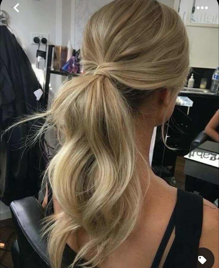 Glam Low Ponytail Hairstyles, Modern Bridal Ponytail, Front Of Bun Hairstyles, Classic Low Ponytail, Volume Wedding Ponytail, Loose Curled Ponytail, Ponytail Hairstyles Elegant Classy, Simple Bun Updo Wedding, Fancy Ponytails For Long Hair