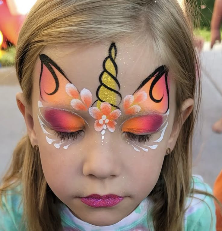 Fast Face Paint, Princess Face Paint, Mermaid Face Paint, Face Painting Unicorn, Easy Face Painting Designs, Princess Face Painting, Festival Face Paint, Girl Face Painting, Caricature Drawings