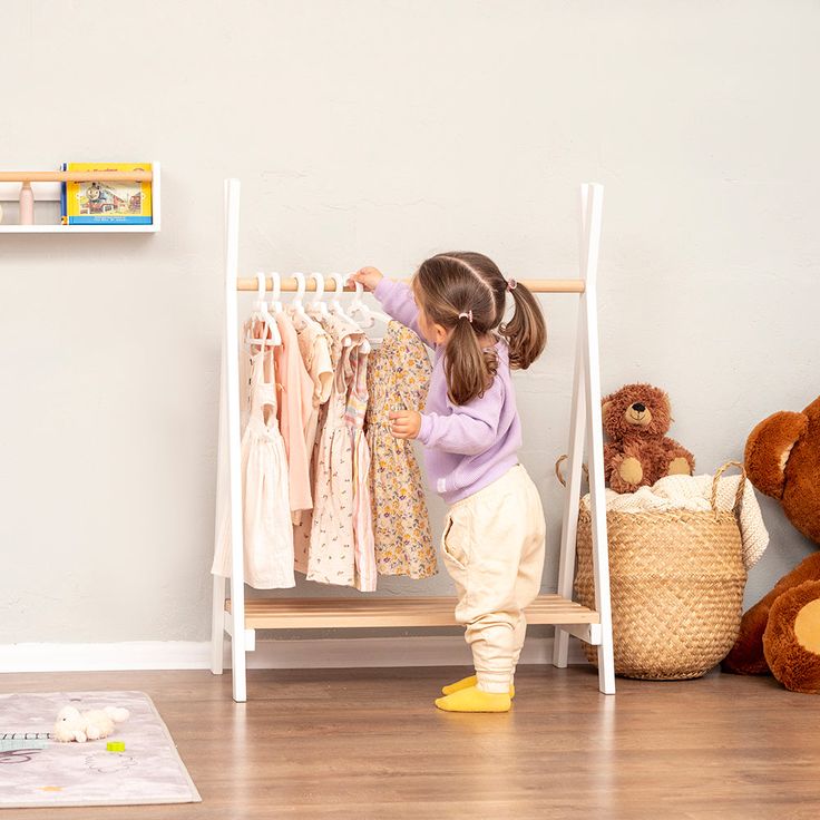 Toddler's Clothes Rack Twins Room Ideas, Clothes Rack Design, Playhouse Indoor, Montessori Principles, Kids Clothing Rack, Baby Sitting, Montessori Furniture, Store Toys, Child Clothes