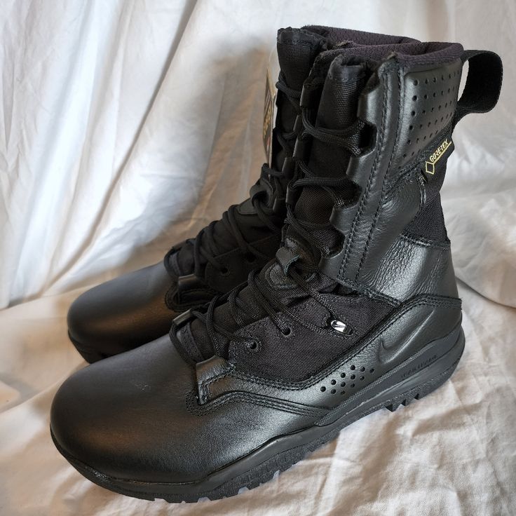 New With Tags, Only Tried On. Sold Out In This Size On Nike Site. Unisex, Men's Size 6.5, Fits Women's Size 8.5 (Only 1 Pair For Sale- Listed In Both Men's And Women's) Built For The Tactical Athlete. Made With Waterproof Fabric And Durable Leather, The Nike Sfb Field 2 8" Gore-Tex Is A Lightweight Yet High-Performance Boot Designed To Support Heavier Loads In All Theaters. The Sole Is Equipped With An Aggressive Tread Pattern That Provides Exceptional Traction Over Challenging Terrain, While An Abrasion-resistant Techwear Combat Boots With Round Toe, Techwear Abrasion-resistant Work Boots With Round Toe, Techwear Style Abrasion-resistant Work Boots With Round Toe, Black Lace-up Techwear Boots, Techwear Boots With Impact Resistant Round Toe, Combat Style Waterproof Boots With Abrasion-resistant Round Toe, Combat High-top Abrasion-resistant Work Boots, Combat Style High-top Abrasion-resistant Waterproof Boots, Combat Boots Abrasion-resistant For Sports