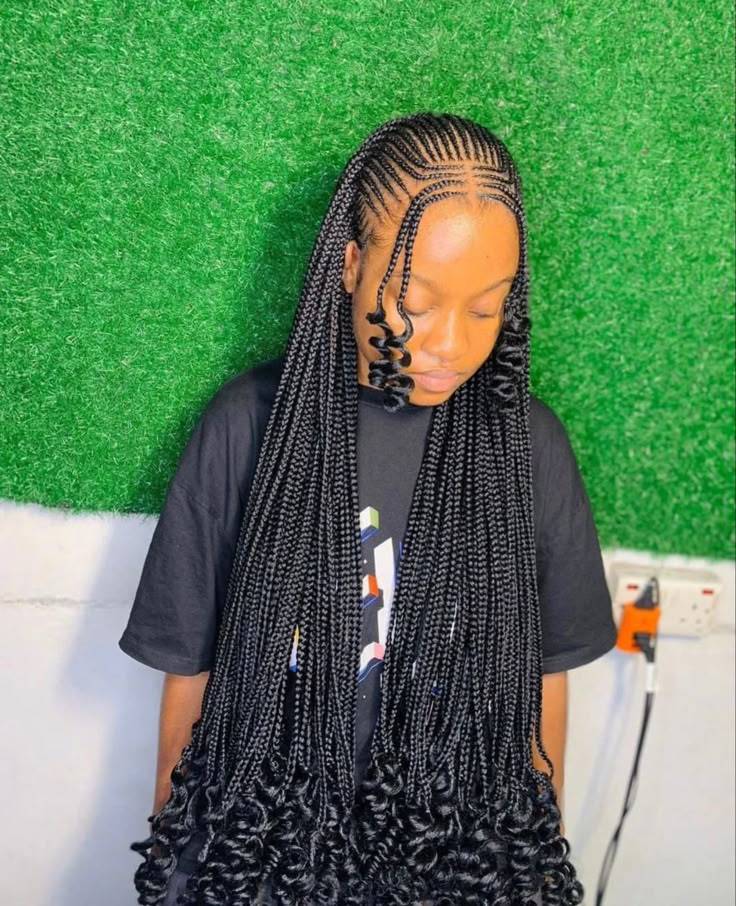 Mukule Hairstyles For Black Women, Rasta Braids Hairstyles, Free Hand Hairstyles, All Back Hairstyle, Latest Braided Hairstyles, Latest Hair Braids, Hairstyles For Black Women Cornrows, Black Women Cornrows, Women Cornrows