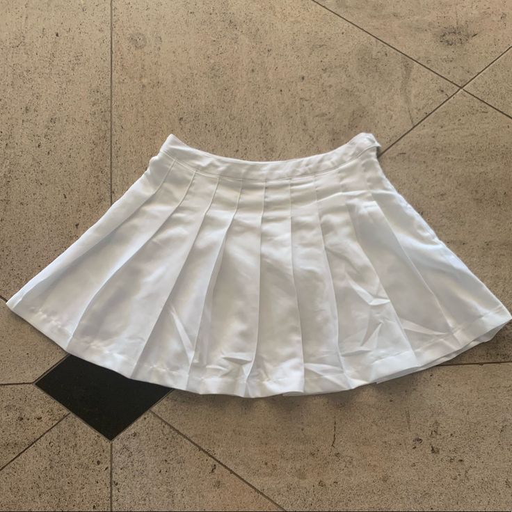 This Skirt Is So Cute And Trendy!! It Is Brand New With Tags! It Has A Zipper Closure With A Small Button At The Top It Is Very Comfortable Too! Size Medium Chic Lined Mini Skirt For School, Preppy Cotton Pleated Skirt For Summer, Chic Mini Skirt For School, Chic High Waist Skirt For School, Chic Skirted Bottoms For School, High Waist Tennis Skirt For School In Spring, High Waist Tennis Skirt For Spring School Season, Preppy Short Length Mini Skirt For Summer, Chic Skirted School Bottoms