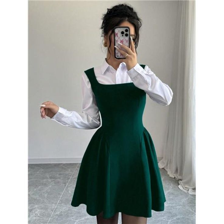 -Item Id 46782211 -Details: Button, Zipper -Neckline: Collar -Style: Elegant -Type: A Line -Waist Line: High Waist -Hem Shaped: Flared -Color: Green -Pattern Type: Colorblock, Plain -Sleeve Length: Sleeveless -Fit Type: Regular Fit -Length: Mini -Material: Knitted Fabric -Composition: 95% Polyester, 5% Elastane -Care Instructions: Machine Wash, Do Not Dry Clean -Sheer: No -Fabric: Medium Stretch **Open To Offers!!!** **Bundle To Save More** **30% Off Bundles Of 2 Or More Items!!** ***Orders Go O Professional Dress Outfits, Semi Formal Dresses Modest, Winter Graduation Dress, Green Fashion Outfits, Formal Attire Women, Forest Green Dresses, Green Dress Casual, Flair Dress, Work Dresses For Women