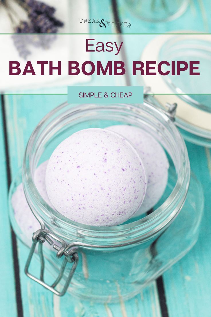 These bath bombs will come out perfectly every time. This simple bath bomb recipe is easy and foolproof - a must-try! Bathbombs Ideas Diy, Homemade Bath Bomb Easy, How To Make A Bath Bomb, Bath Bombshell, Bath Boms Diy Recipes, Easy Bath Bomb, Bath Fizzies Diy, Diy Bath Bomb Recipe, Bath Melts Recipe