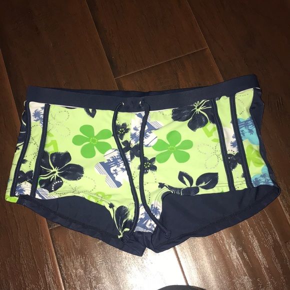 Billabong | Swim | Cute Navy Blue And Green Swim Bottoms | Poshmark Hollister Bikinis, Beachy Outfits, Things I Need To Buy, Billabong Swim, Aaron Warner, Buy List, Clothing Haul, Bachelorette Trip, 2000s Fashion Outfits