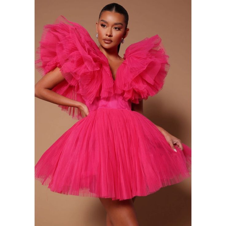 Hot Pink Tulle Mini Dress Size M Brand New Never Worn Please Refer To Photo For Description Poofy Sleeve Pink Dress, Cheap Fluffy Dresses, Dope Birthday Dresses, Ugky Dresses, Neon Birthday Party Dresses, Tull Dresses Short, Hot Pink Dress Feathers, Short Tulle Party Dress, Feather Dress Hot Pink