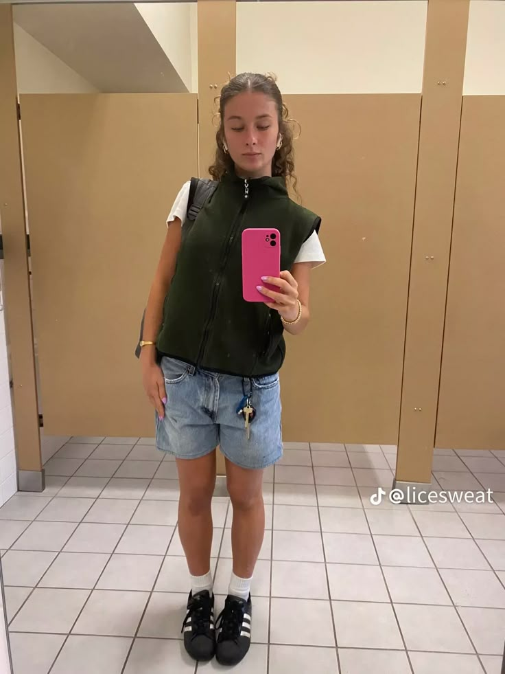 Utah Fashion Summer, Pnw Summer Outfits, Utah Outfits Aesthetic, Utah Fit Check, Thrifty Outfits, Utah Outfits, Hair Tiktok, Camp Outfits, Utah Style