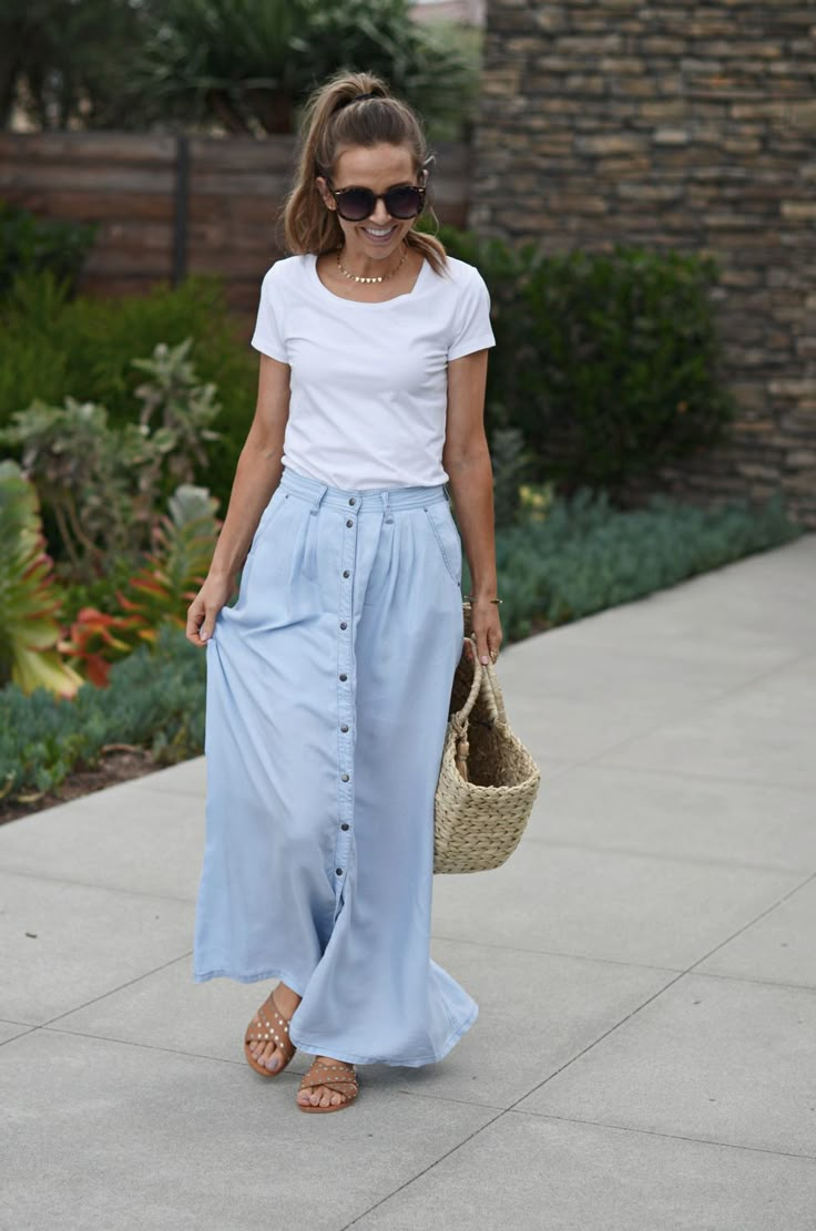 Merrick's Art | Lord and Taylor Light blue chambray maxi skirt with buttons @LordandTaylor #LordandTaylor #Sponsored Light Blue Maxi Skirt Outfit, Chambray Skirt Outfit, Neon Maxi Skirt, Blue Skirt Outfit, Blue Skirt Outfits, Merricks Art, Light Blue Skirts, Maxi Skirt Outfit, Chambray Skirt