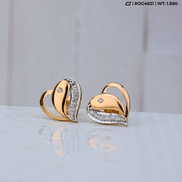 Rushabh Jewels's offers a huge selection of Rose Gold, Yellow Gold & Diamond for Men's, women's & Baby collection. For more information 🤙 on this number 📞+91 8160118179. Visit our store in Ahmedabad to checkout more www.instagram.com/rushabhjewels Rose Gold Tops For Women, Heart Shape Earrings Gold, Gold Earrings Studs Simple, Quinceanera Jewelry, Gold Earrings For Kids, Small Earrings Gold, Couple Ring Design, Unique Gold Jewelry, Gold Heart Earrings